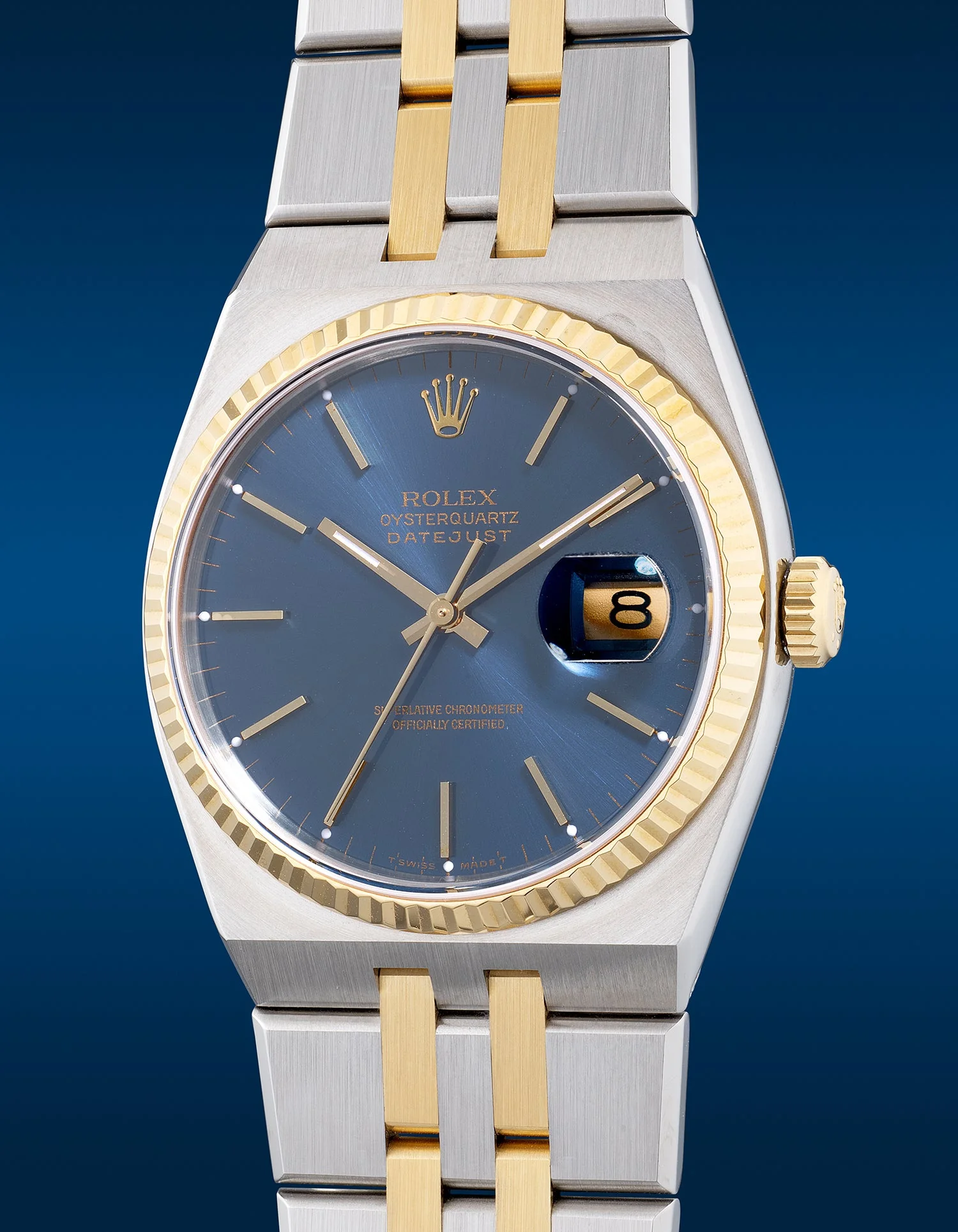 Blue Oysterquartz dial with chronometer text in a 17013 service example