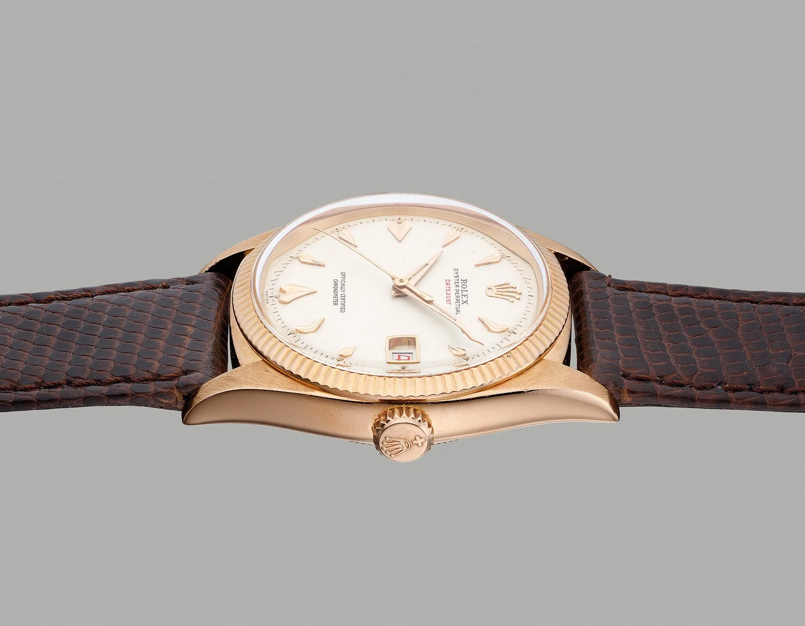 Crown and bezel profile from the same watch