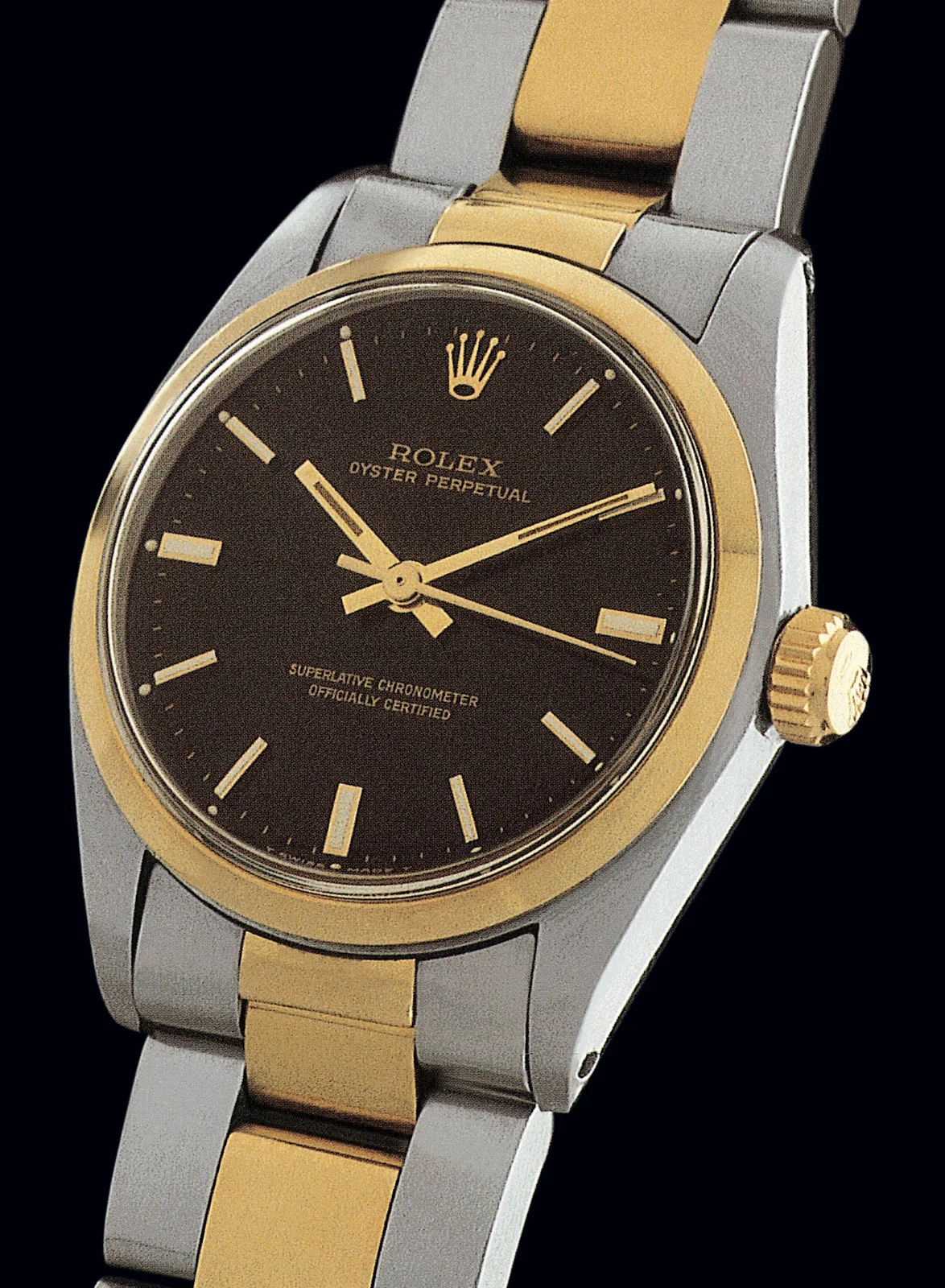 Antiquorum lot 102 (2006), describing a watch made in 1982 and jointly attributed to refs. 6748/6751; black baton dial.