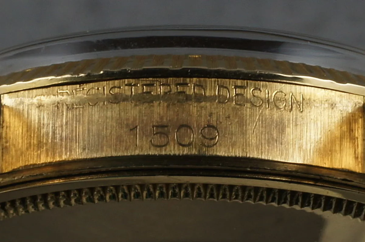 The number 1509 stamped between the lugs