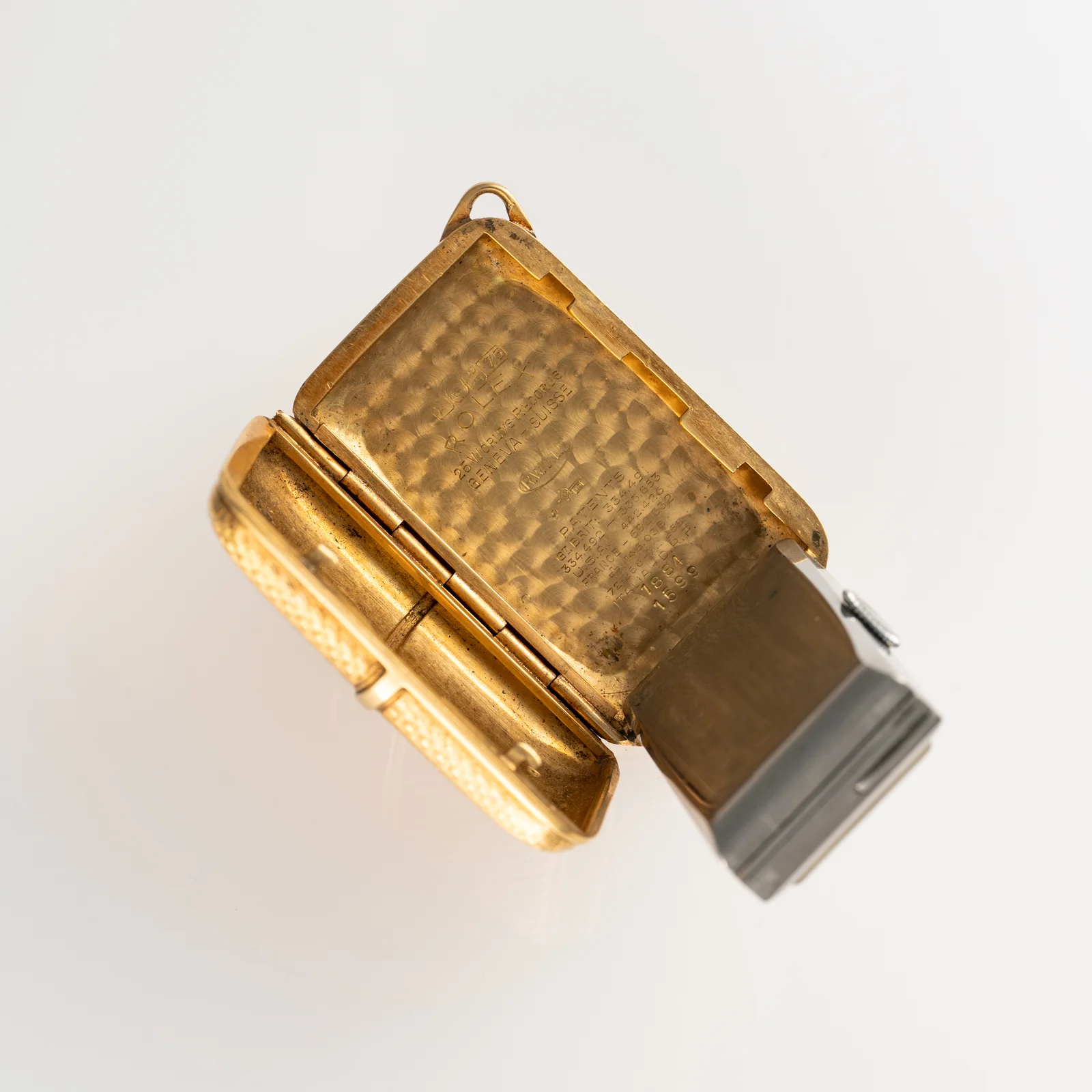 Open hunter case and inner metal body. Watches of Knightsbridge, lot 29 (2025). Photo: Watches of Knightsbridge.