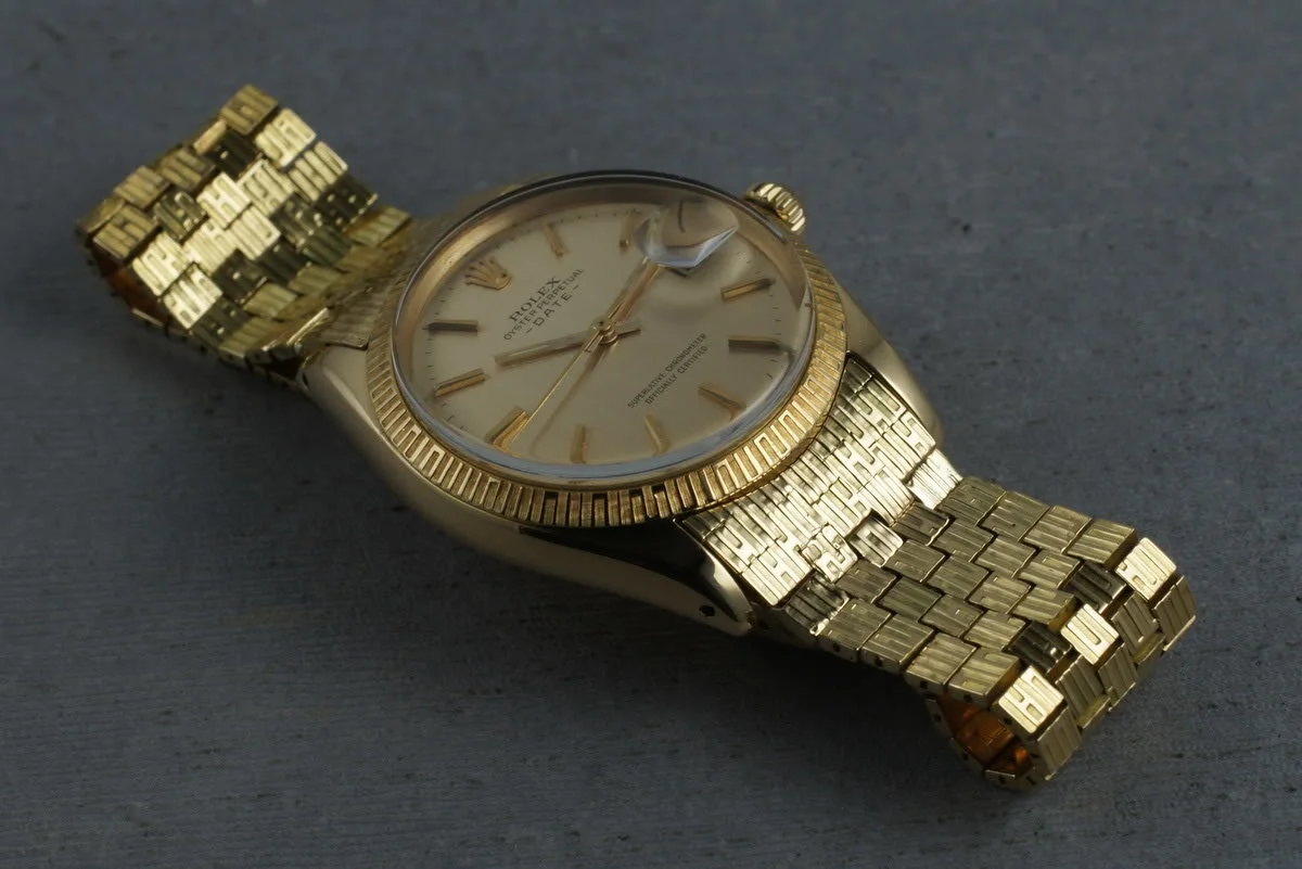 Patterned gold bracelet fitted to the 1965 1509 example